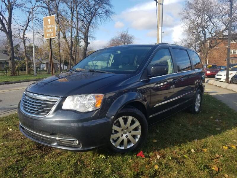 2013 Chrysler Town and Country for sale at RBM AUTO BROKERS in Alsip IL