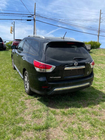 2014 Nissan Pathfinder SV
