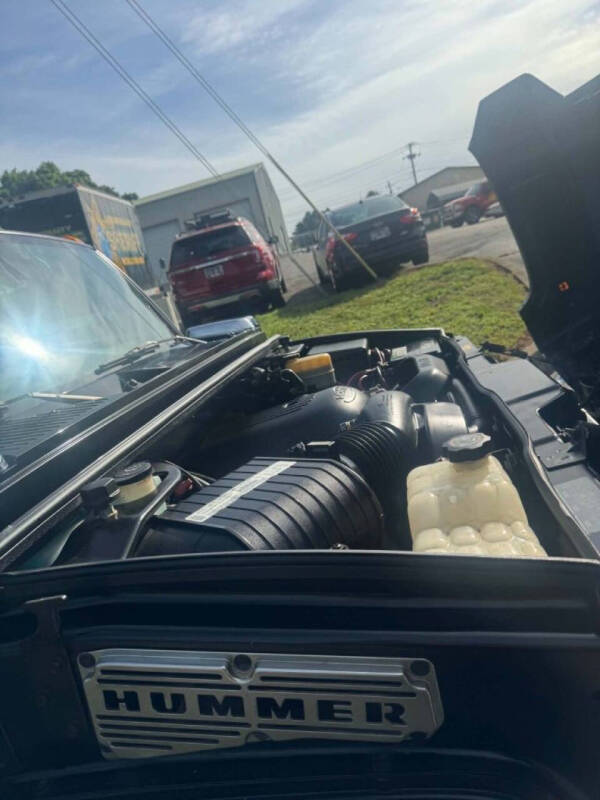 2003 HUMMER H2