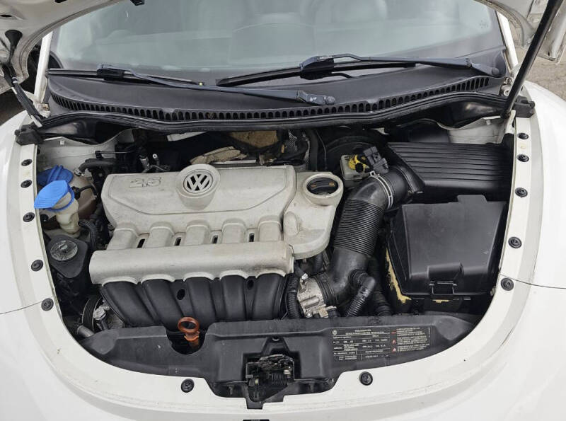 2010 Volkswagen New Beetle