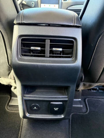 2023 Ford Edge Titanium