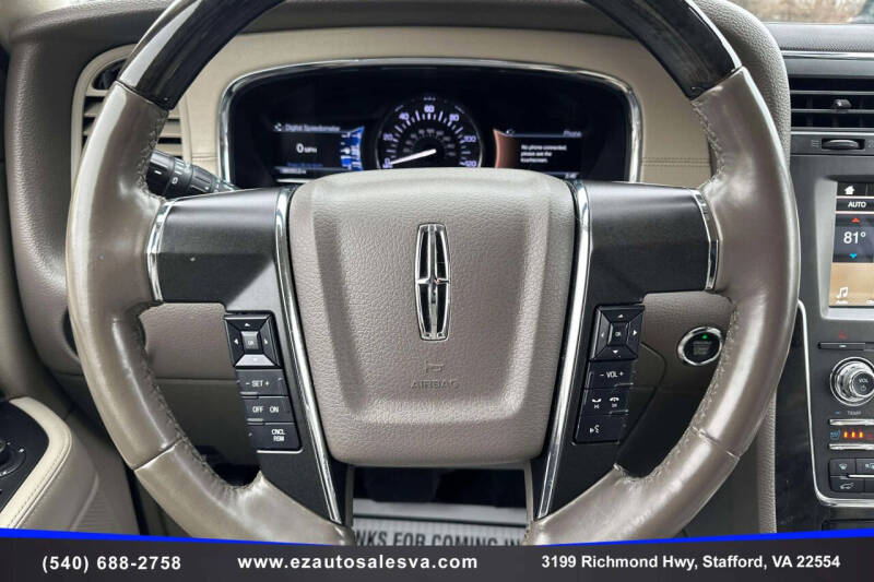 2017 Lincoln Navigator Select