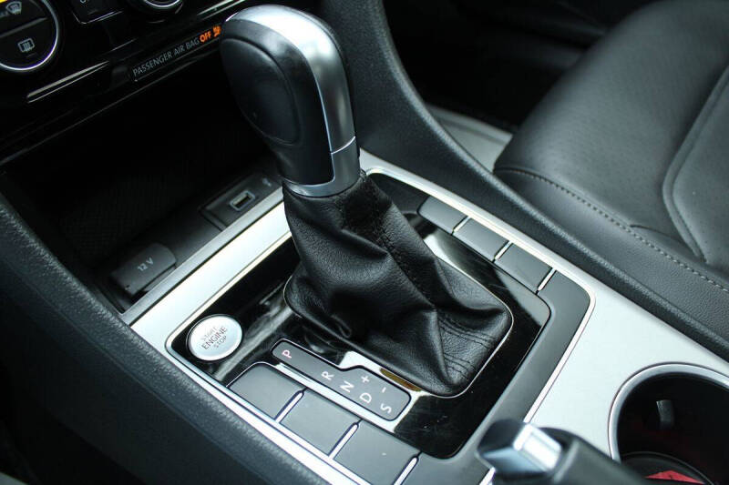 2021 Volkswagen Passat SE