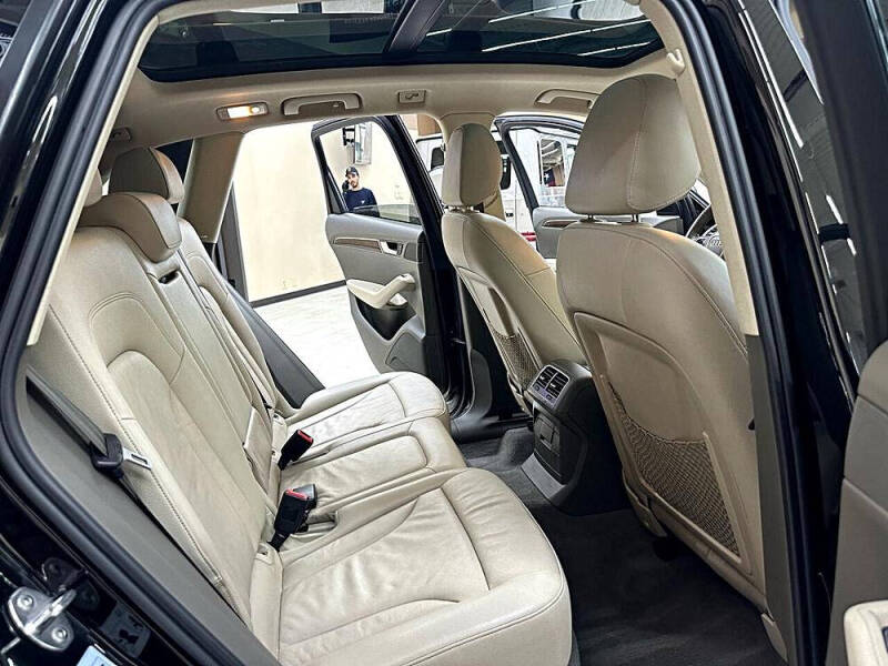 2012 Audi Q5 3.2 quattro Premium Plus