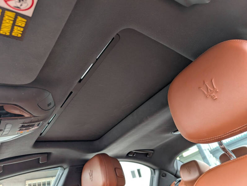 2019 Maserati Ghibli GranLusso