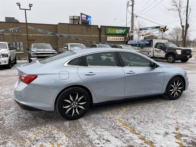 2017 Chevrolet Malibu LT