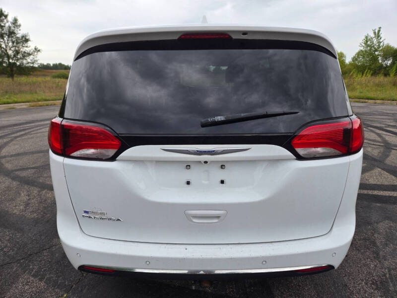 2018 Chrysler Pacifica Touring Plus