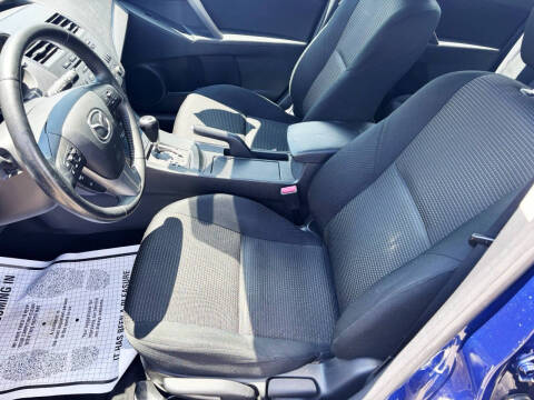 2013 Mazda MAZDA3 i Touring