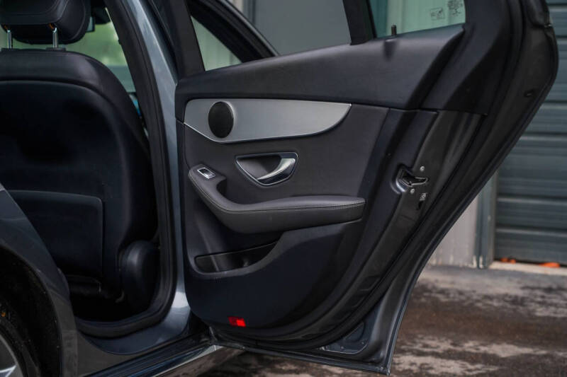 2019 Mercedes-Benz C-Class C 300