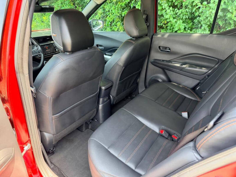 2020 Nissan Kicks SR