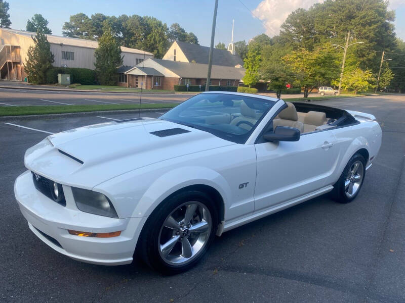 2006 Ford Mustang for sale at Global Imports of Dalton LLC in Dalton GA