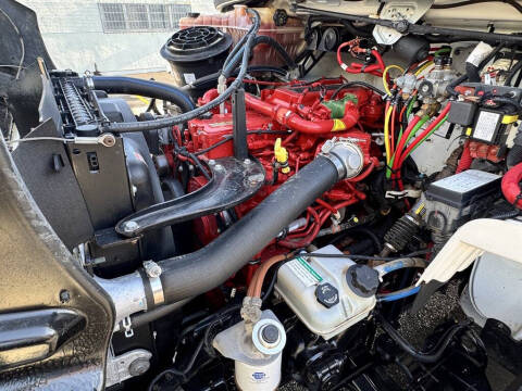 2017 Freightliner M2 106