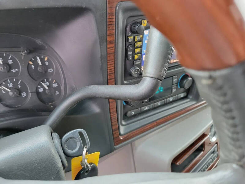 2003 Cadillac Escalade