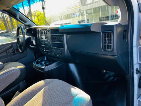 2019 Chevrolet Express 2500