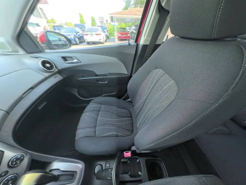 2013 Chevrolet Sonic LT Auto