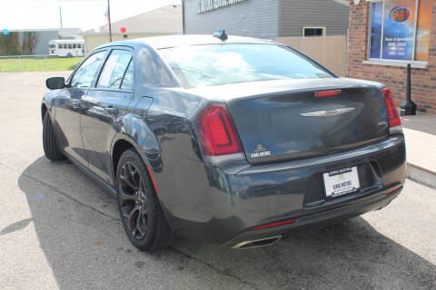 2019 Chrysler 300 S