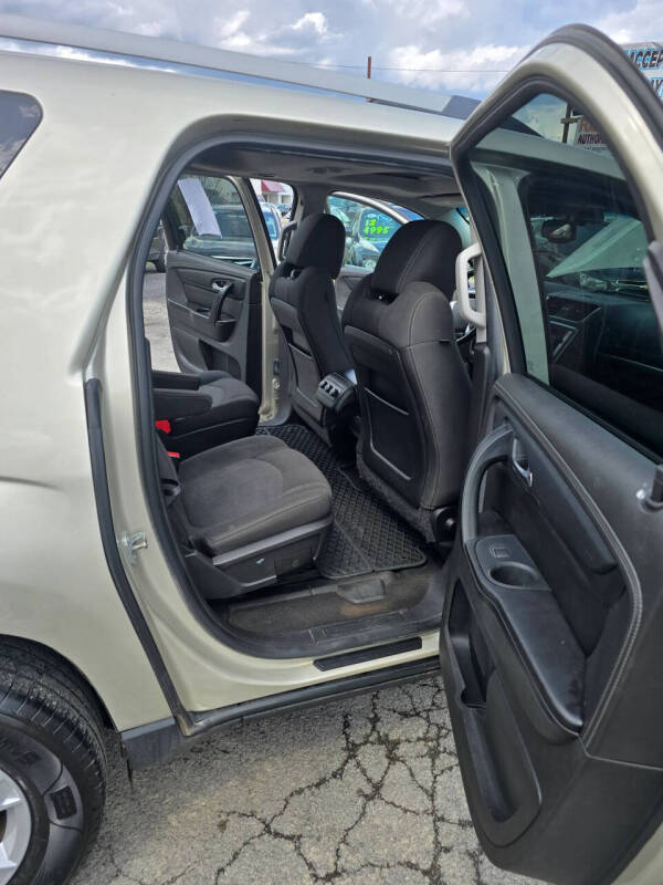 2015 GMC Acadia SLE-2
