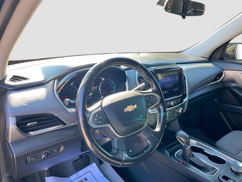 2021 Chevrolet Traverse LT Cloth