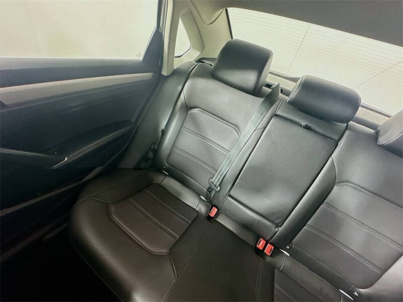 2022 Volkswagen Passat SE