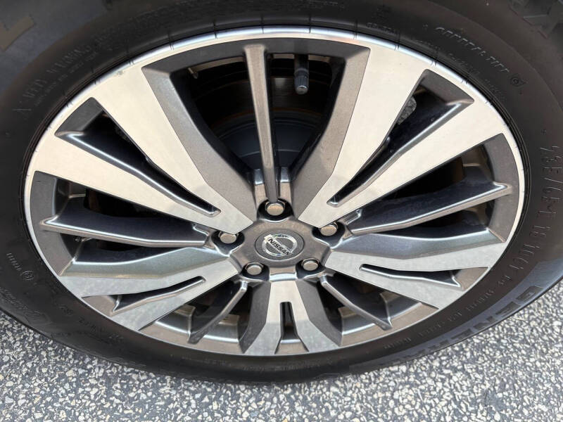 2020 Nissan Pathfinder S