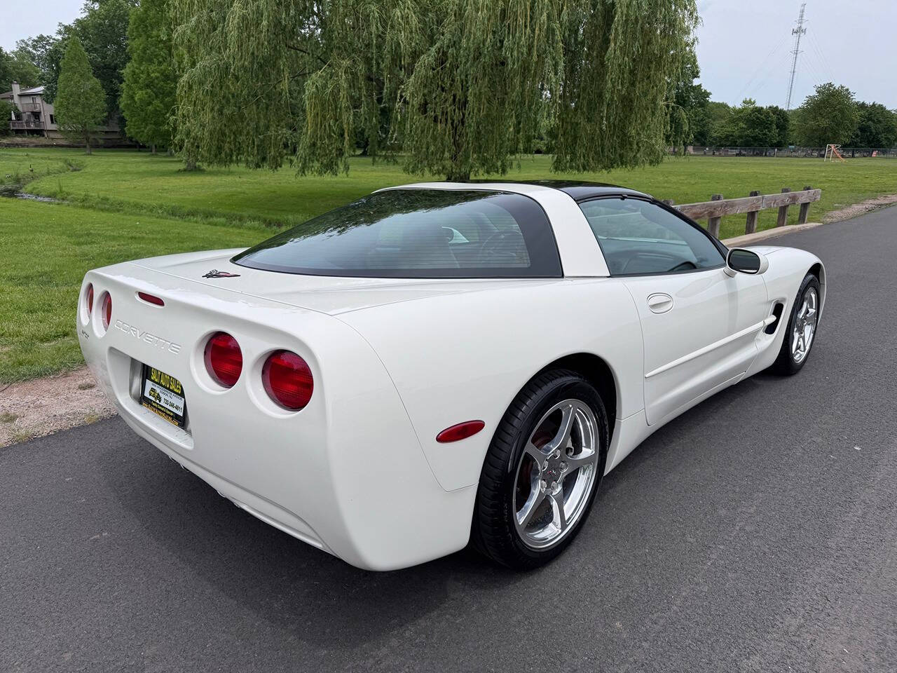 2001 Chevrolet Corvette 25