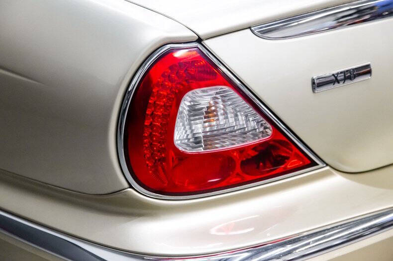 2006 Jaguar XJ-Series XJ8