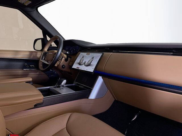 2025 Land Rover Range Rover P530 Autobiography