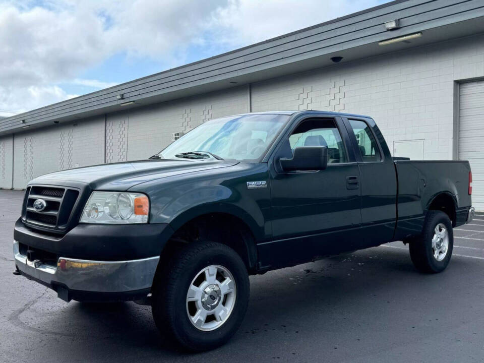 2005 Ford F-150 XL's photo