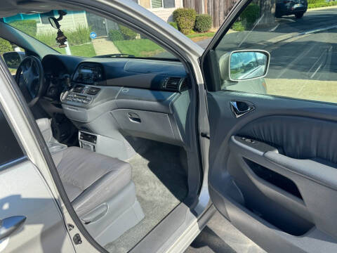 2005 Honda Odyssey EX-L w/DVD