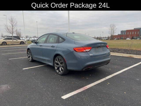2015 Chrysler 200 S