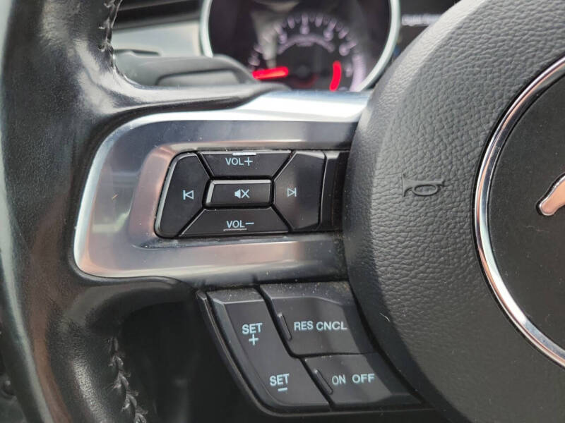 2022 Ford Mustang EcoBoost