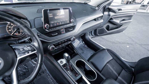 2023 Nissan Altima 2.5 SR