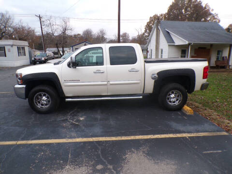 2013 Chevrolet Silverado 1500 for sale at R V Used Cars LLC in Georgetown OH