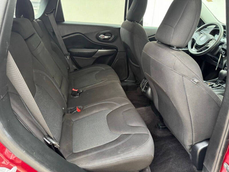 2019 Jeep Cherokee Latitude
