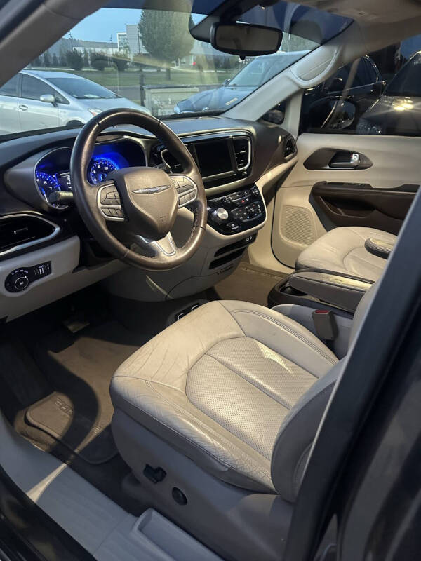 2018 Chrysler Pacifica Touring L