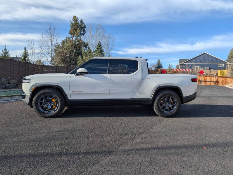 2022 Rivian R1T Adventure