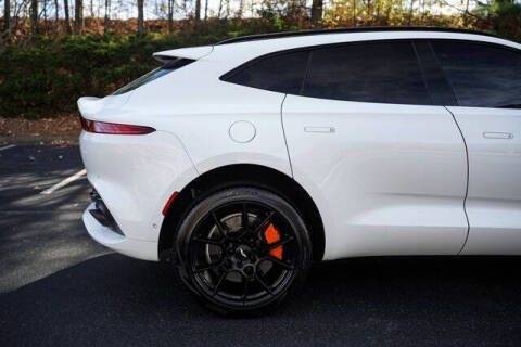 2022 Aston Martin DBX