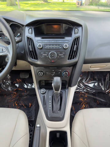 2017 Ford Focus SE