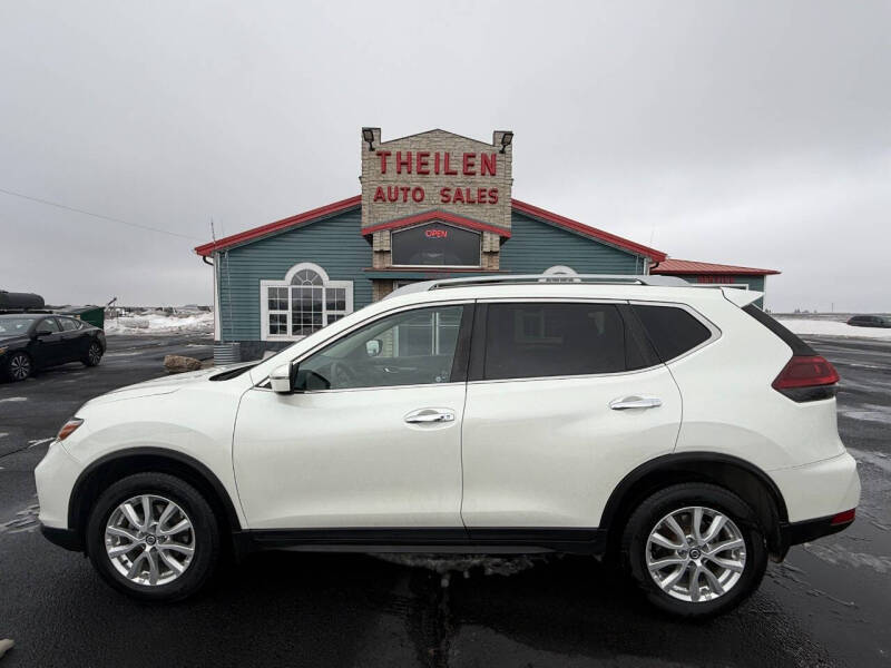 2020 Nissan Rogue SV's photo