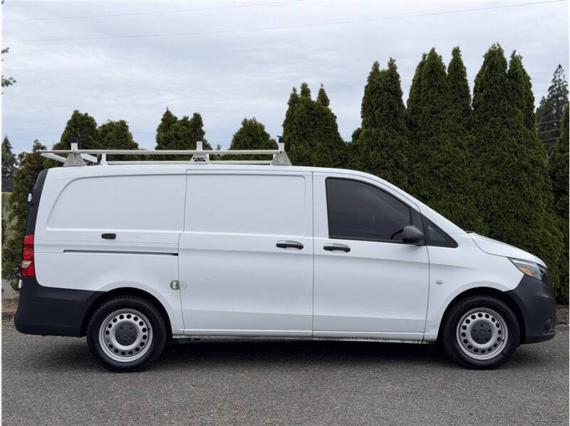 2017 Mercedes-Benz Metris