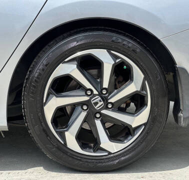 2017 Honda Accord EX-L w/Navi w/Honda Sensing