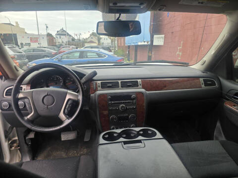 2011 Chevrolet Avalanche LT