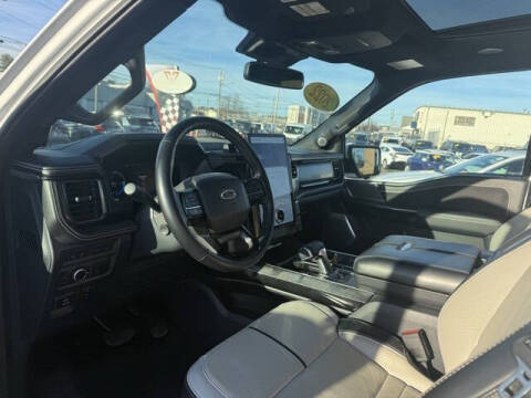 2022 Ford F-150 Lightning Platinum