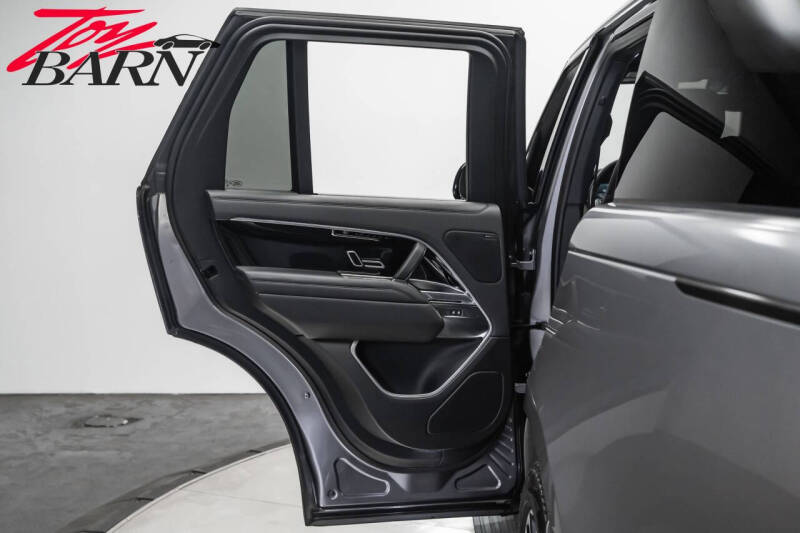 2023 Land Rover Range Rover P400 SE