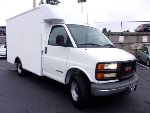 2002 GMC Savana for sale at Delta Auto Sales in Milwaukie OR