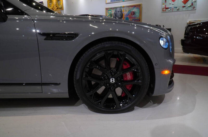 2023 Bentley Flying Spur V8