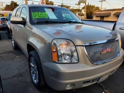 2008 GMC Yukon for sale at Crown Auto Inc in South Gate CA