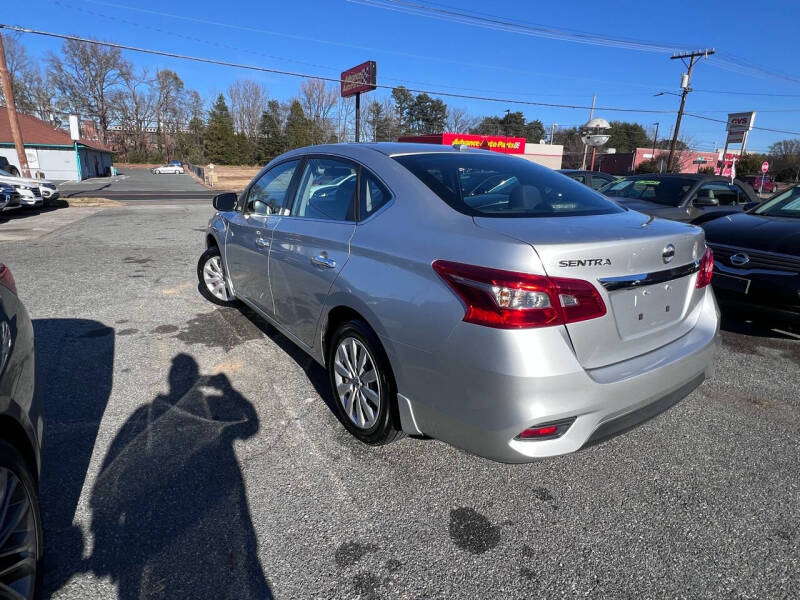 2016 Nissan Sentra SV photo 6