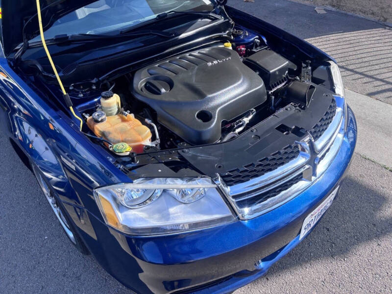 2013 Dodge Avenger SE