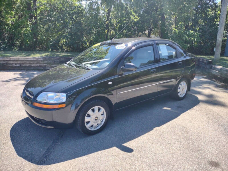 2005 Chevrolet Aveo for sale at Dave's Car Corner in Hartford City IN